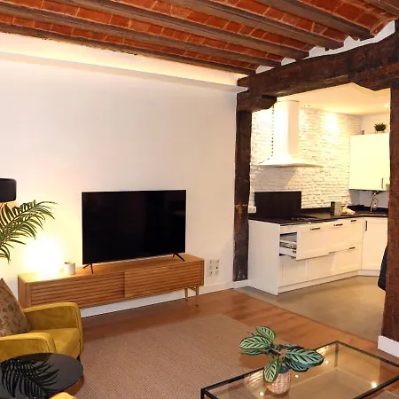 Premium En Pleno Casco Viejo De