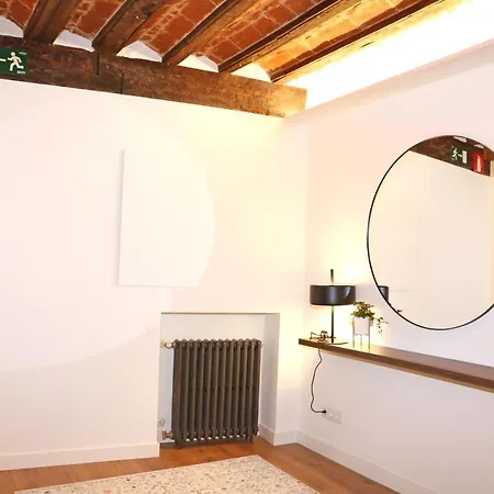 Premium En Pleno Casco Viejo De *