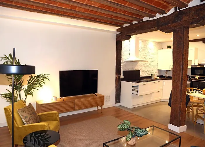 Premium En Pleno Casco Viejo De