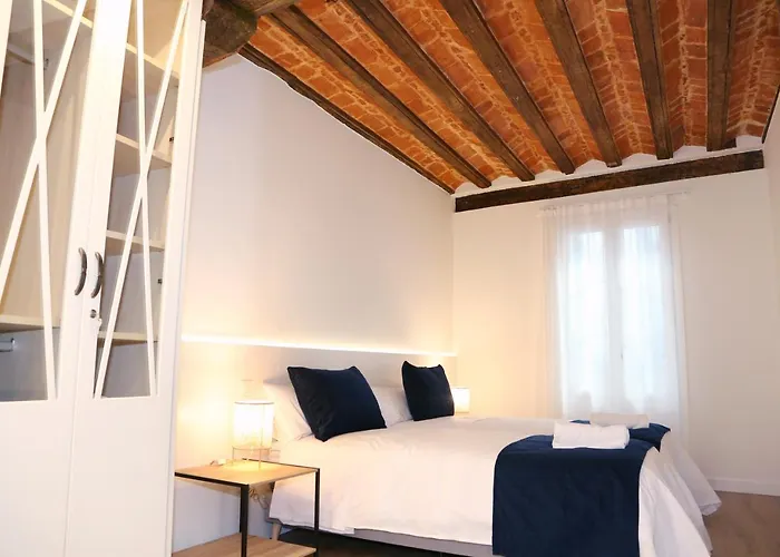 Premium En Pleno Casco Viejo De *